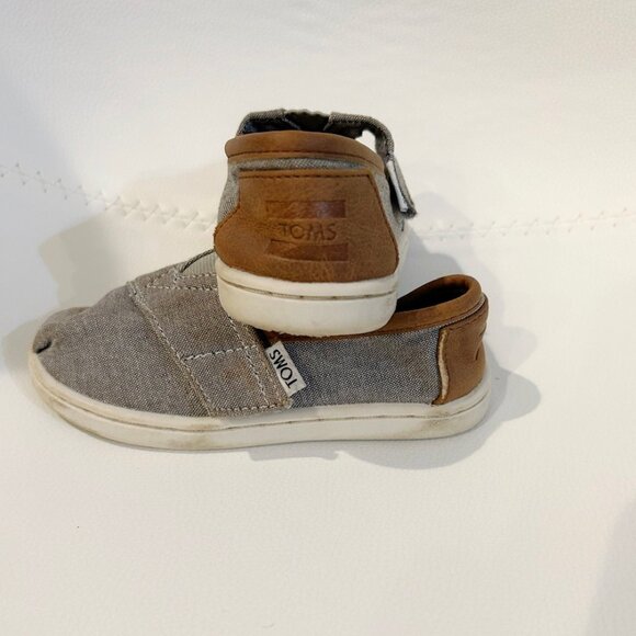 Little Kid (toddler) size 7 Alpargata TOMS - Picture 3 of 3